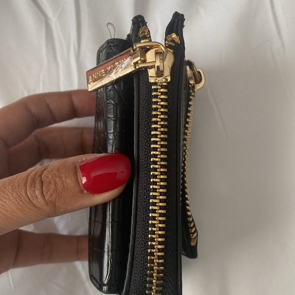 Anne Klein wallet - Picture 3 of 9